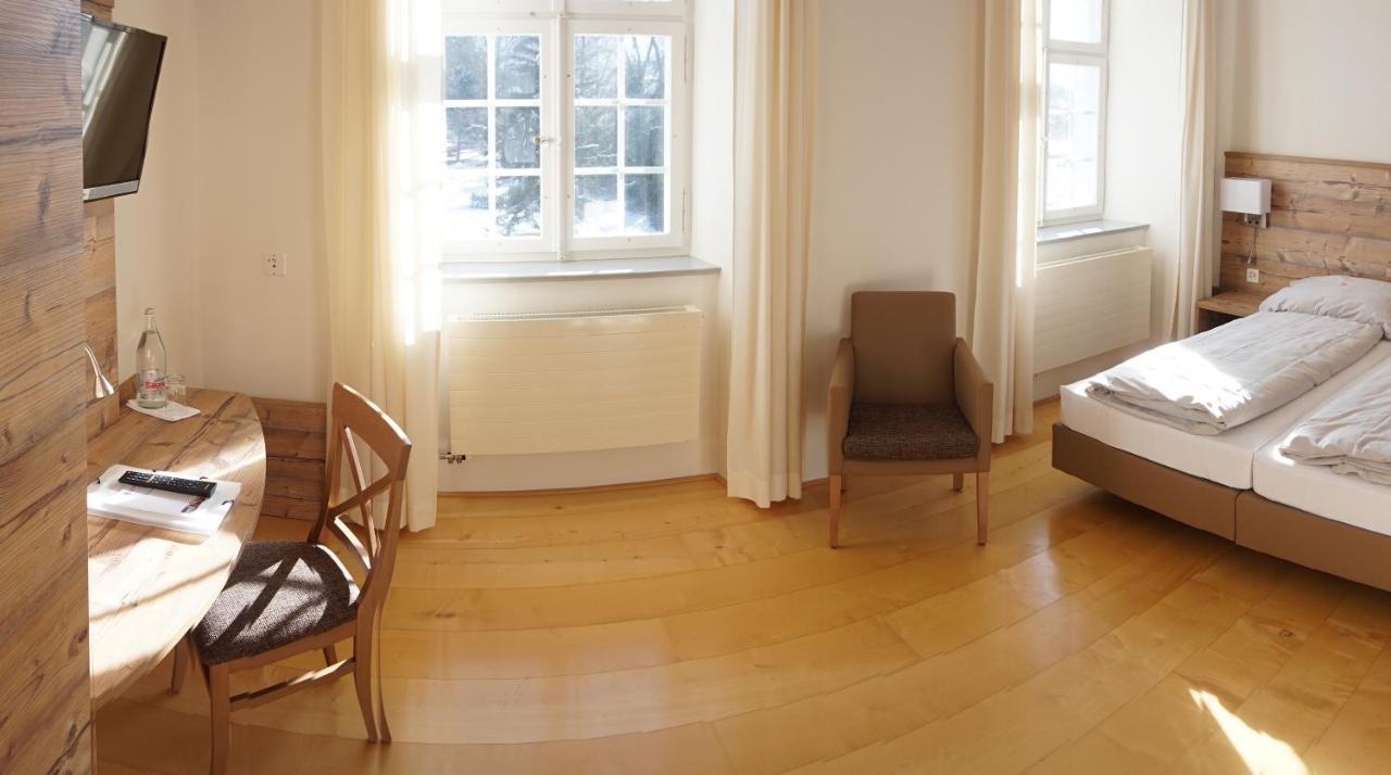 Klosterhotel Kreuz Mariastein Eksteriør billede