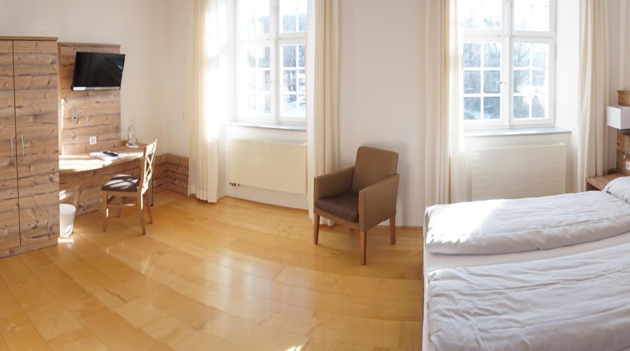 Klosterhotel Kreuz Mariastein Eksteriør billede