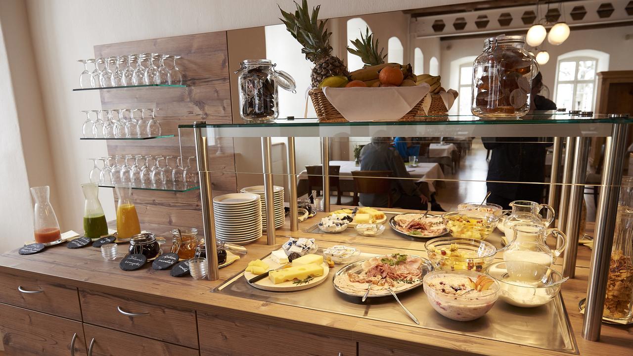 Klosterhotel Kreuz Mariastein Eksteriør billede